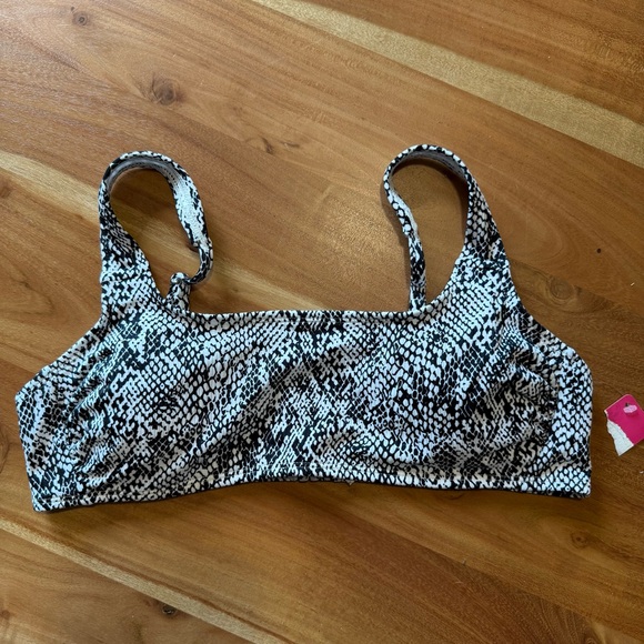 Xhilaration Monochrome Snake Print Bikini Top - Picture 2 of 4